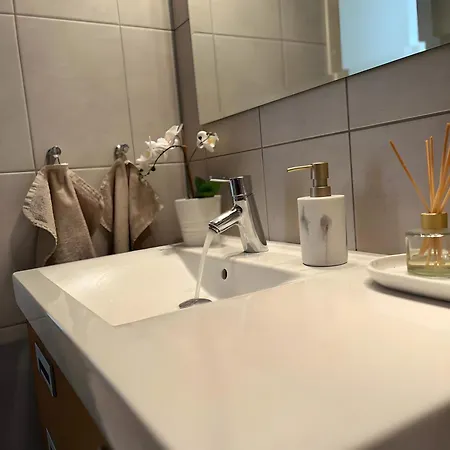 Apartment Lovely 3-room Gem In The Heart Of *