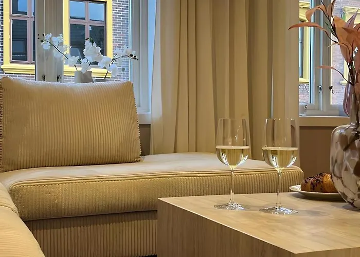 Lovely 3-room Gem In The Heart Of *