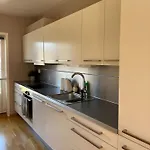 شقة Lovely 3-room Gem In The Heart Of